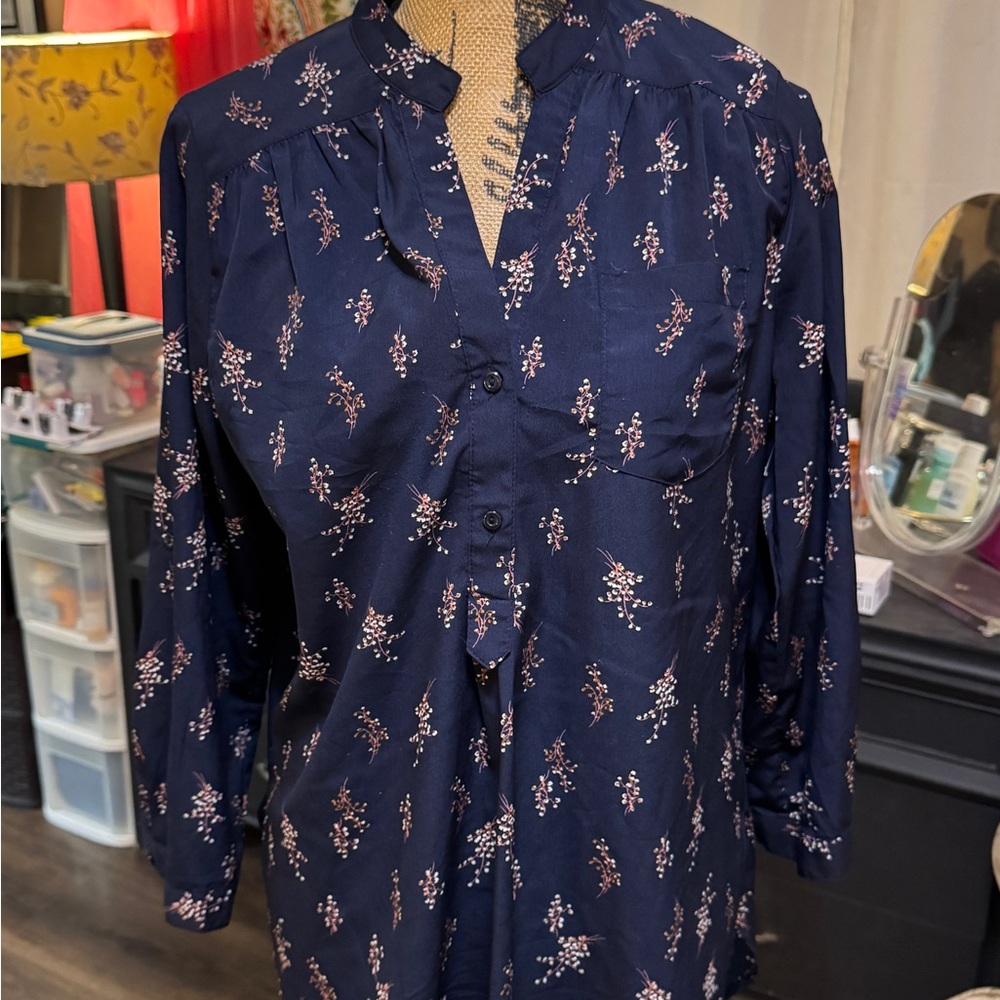 Fun 2 Fun Navy Floral Blouse